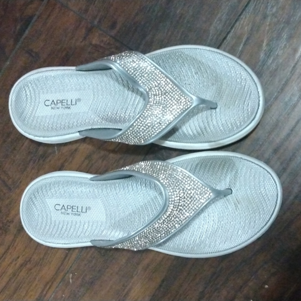 Capellii slippers